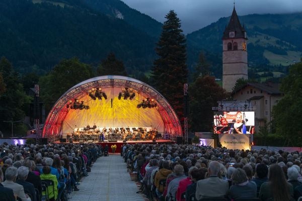 Bühnenbild Klassik in den Alpen 2024